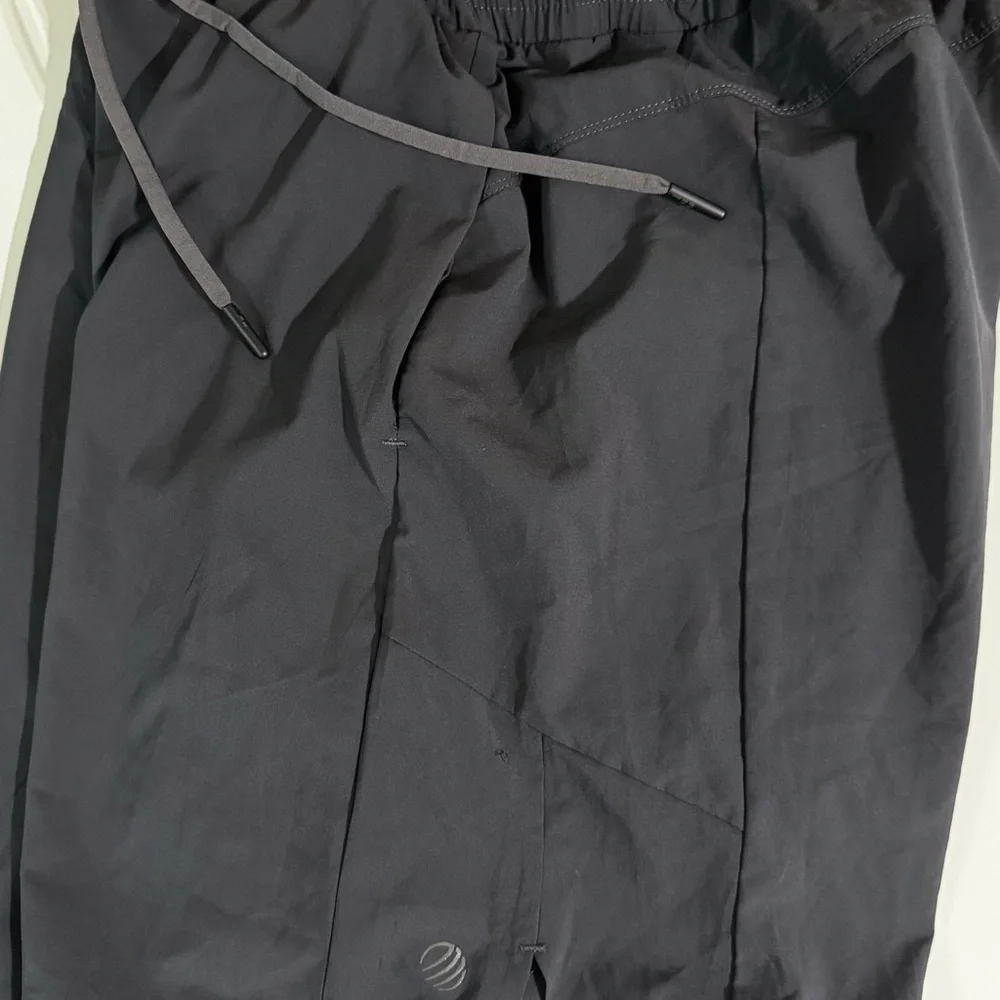 MPG Shorts I Men’s I Dark Gray
